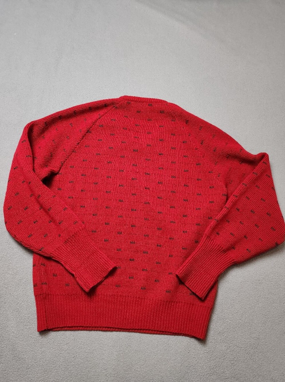 Vintage Ingo Red V neck Knit Sweater Sz Med Made in Canada - Picture 9 of 11